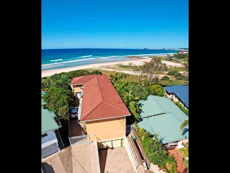 12 Darwalla Street, Currumbin QLD 4223