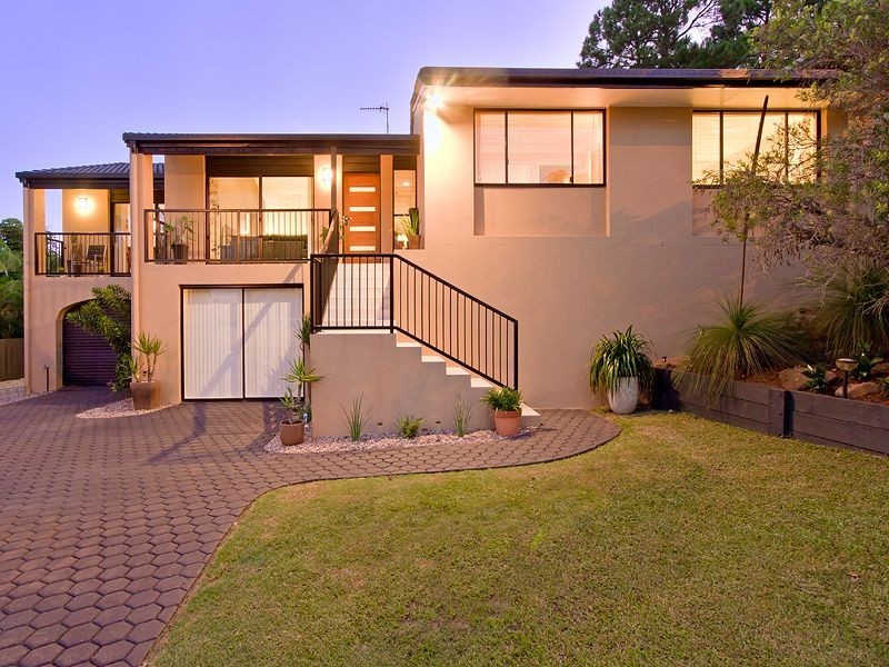 106 K P McGrath Drive, Elanora QLD 4221