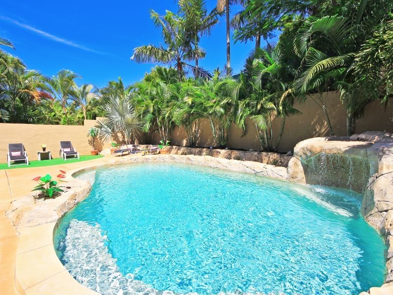 106 K P McGrath Drive, Elanora QLD 4221