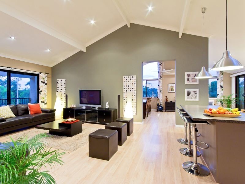 106 K P McGrath Drive, Elanora QLD 4221