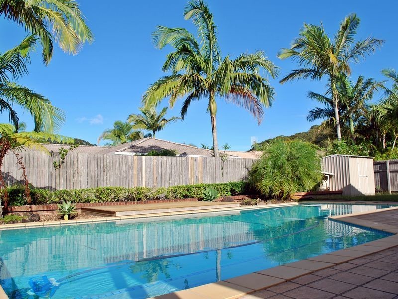 103 Bienvenue Dr, Currumbin Waters QLD 4223