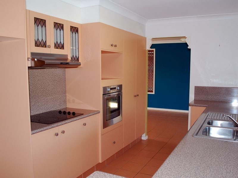 103 Bienvenue Dr, Currumbin Waters QLD 4223