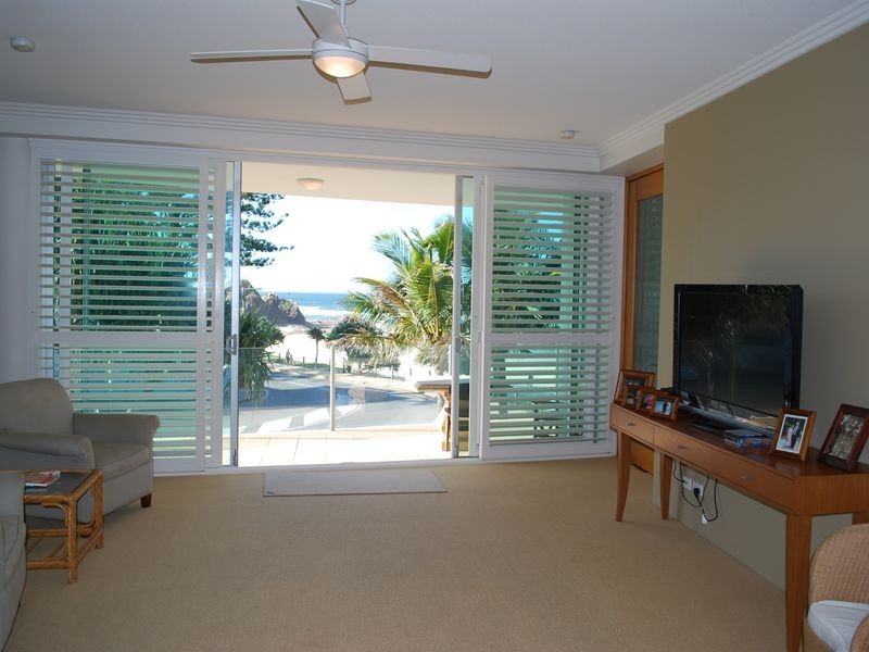 202/2 Tomewin st, Currumbin QLD 4223