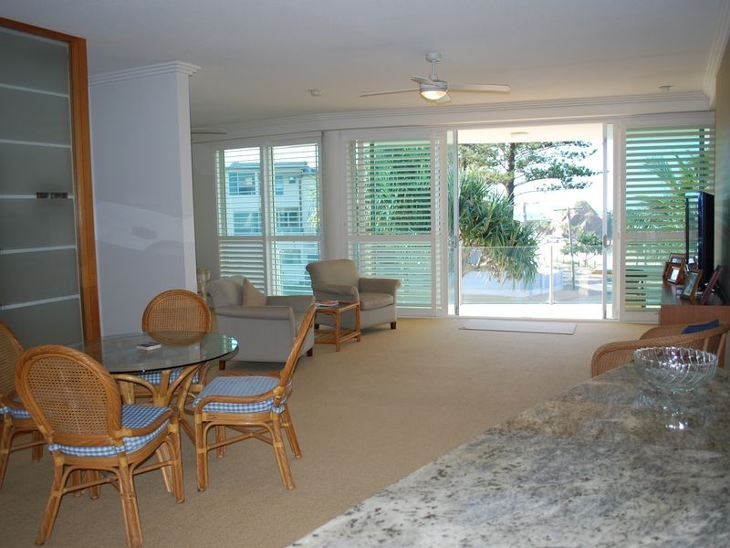 202/2 Tomewin st, Currumbin QLD 4223