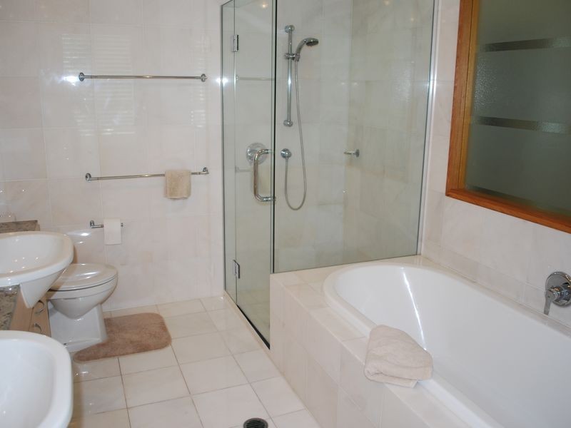 202/2 Tomewin st, Currumbin QLD 4223