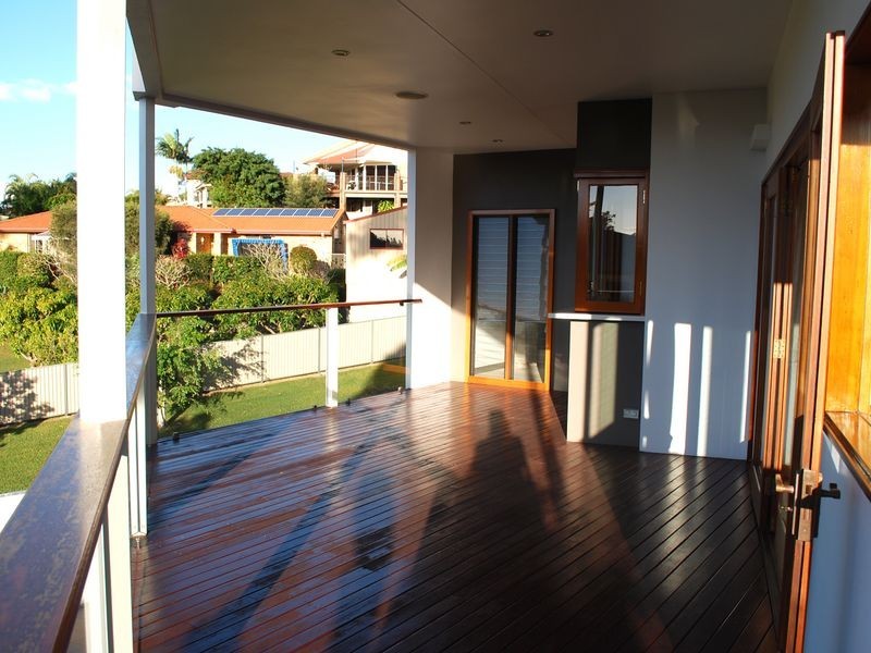 54 Angelica St, Elanora QLD 4221