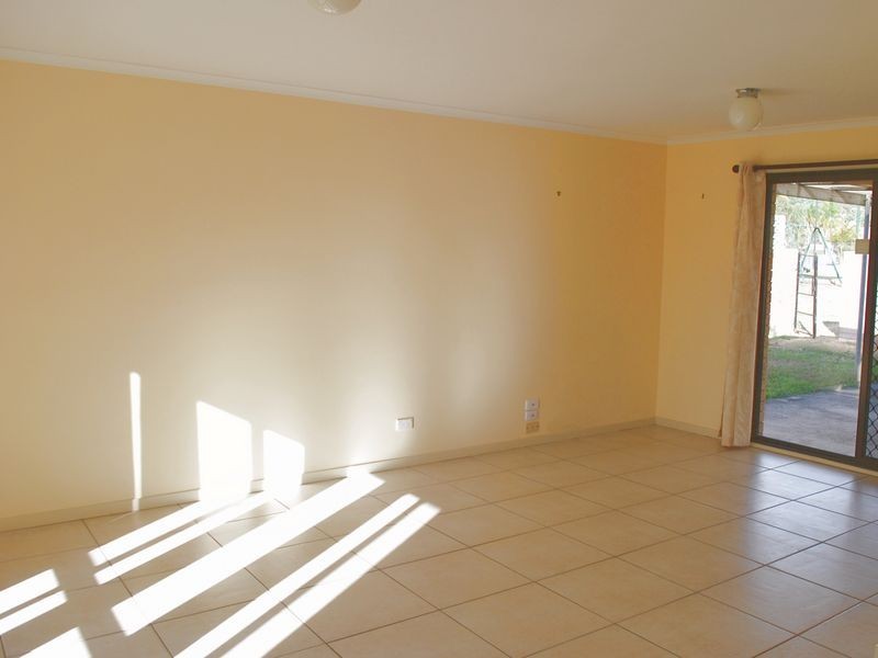 4 Clives Circuit, Currumbin Waters QLD 4223