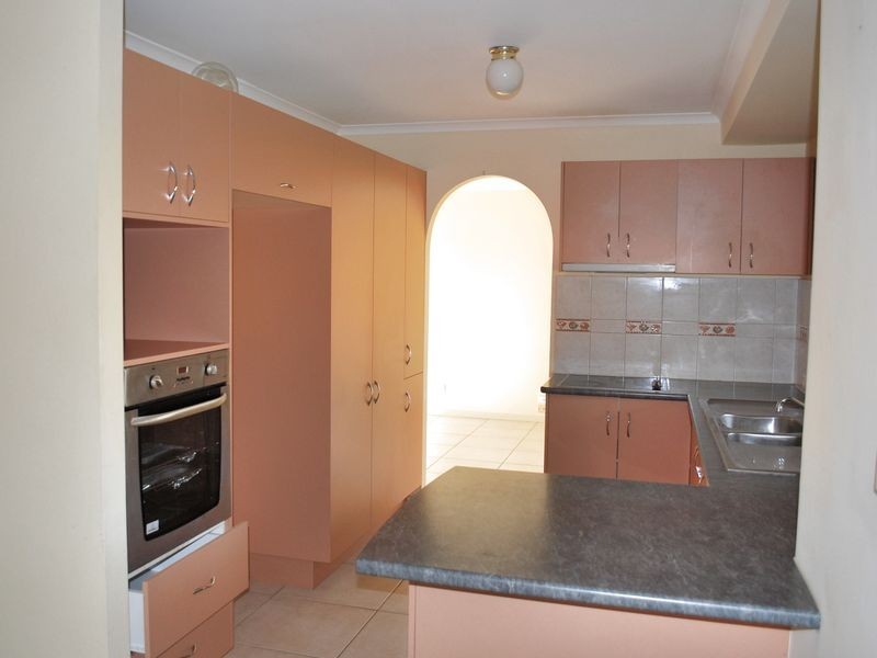 4 Clives Circuit, Currumbin Waters QLD 4223