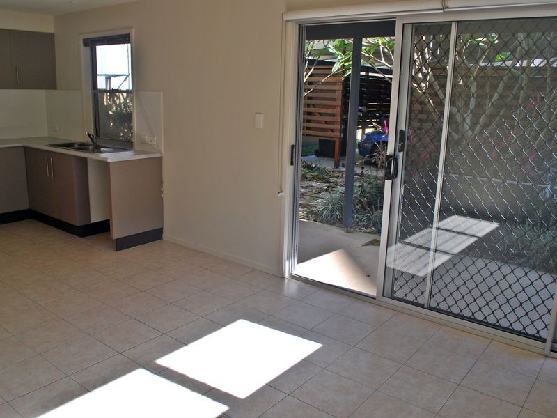 2/818 Pacific Pde, Currumbin QLD 4223