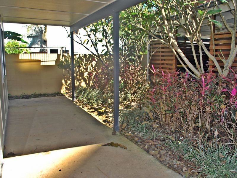 2/818 Pacific Pde, Currumbin QLD 4223