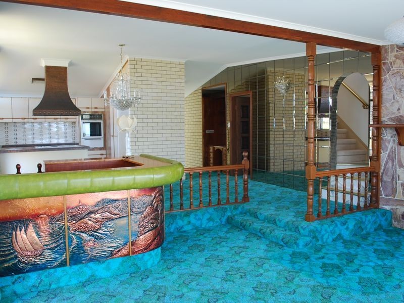2 Pall Mall Ave, Currumbin QLD 4223