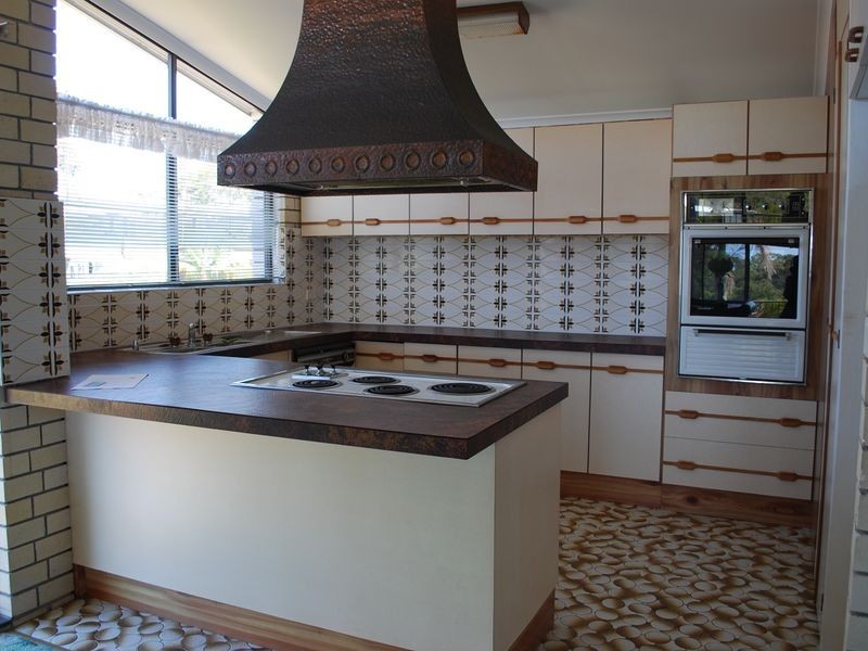2 Pall Mall Ave, Currumbin QLD 4223