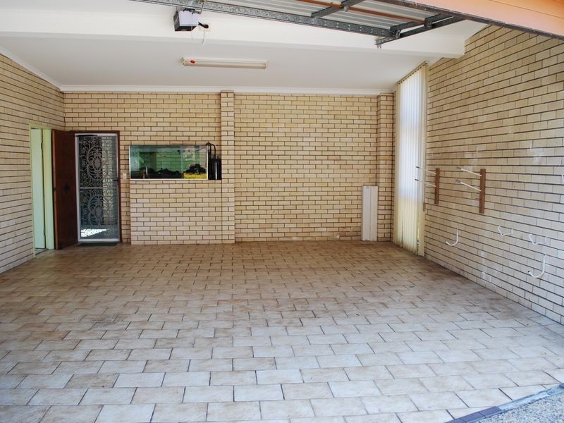 2 Pall Mall Ave, Currumbin QLD 4223
