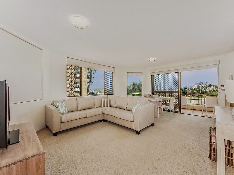 2/238 Pacific Pde, Bilinga QLD 4225