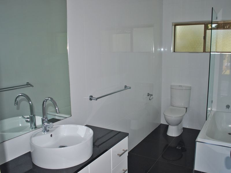 27 Stockyard Ct, Tallebudgera QLD 4228