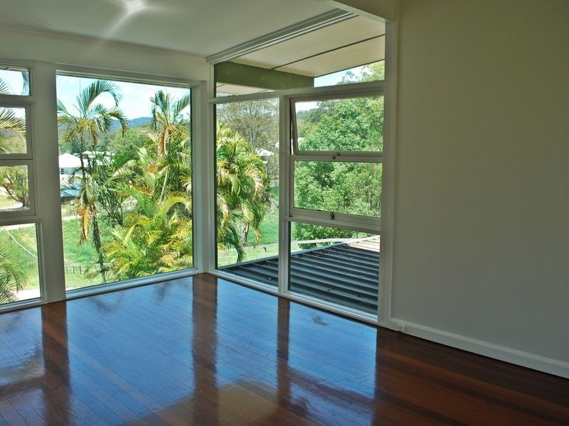 27 Stockyard Ct, Tallebudgera QLD 4228