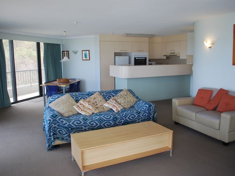 6J/828 Pacific Parade, Currumbin QLD 4223