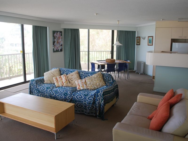 6J/828 Pacific Parade, Currumbin QLD 4223