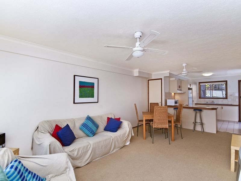 Unit 2/6 Weeumba street, Currumbin QLD 4223