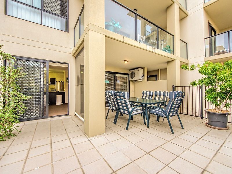 3/111 Golden Four Drive, Bilinga QLD 4225