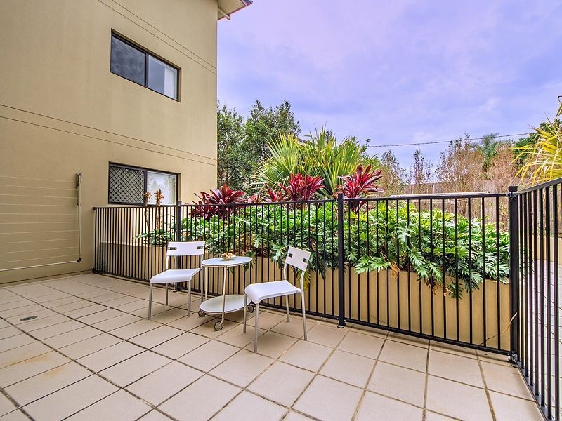 3/111 Golden Four Drive, Bilinga QLD 4225