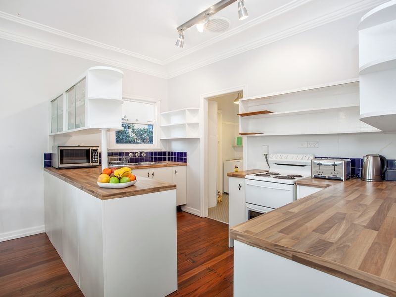 953 Gold Coast Highway, Palm Beach QLD 4221