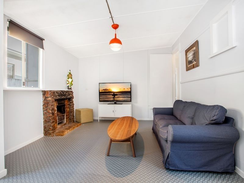 953 Gold Coast Highway, Palm Beach QLD 4221