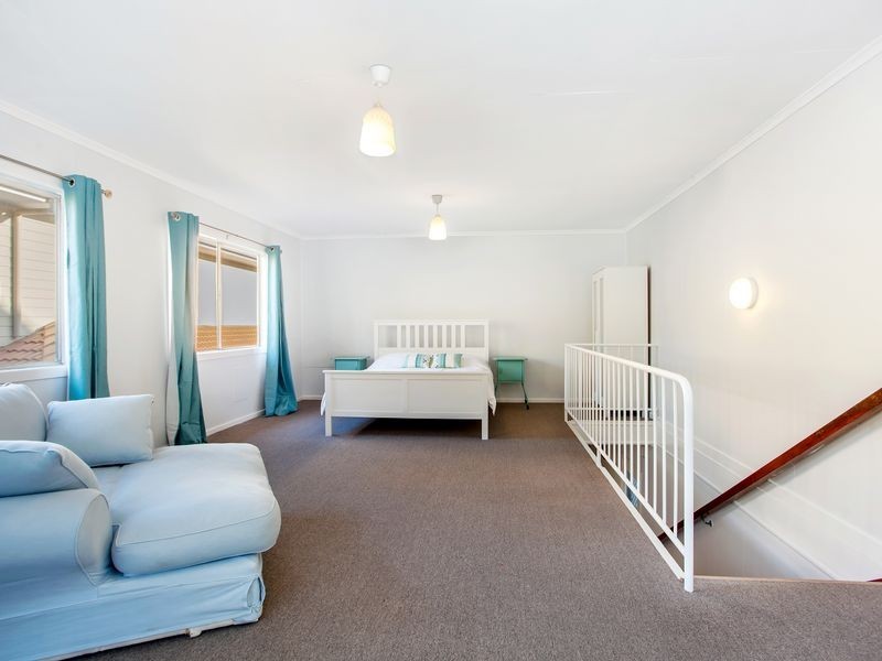 953 Gold Coast Highway, Palm Beach QLD 4221