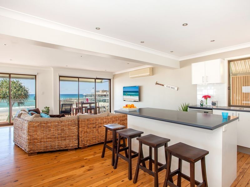 754 Pacific Pde, Currumbin QLD 4223