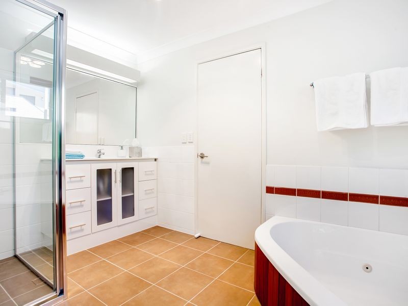 754 Pacific Pde, Currumbin QLD 4223