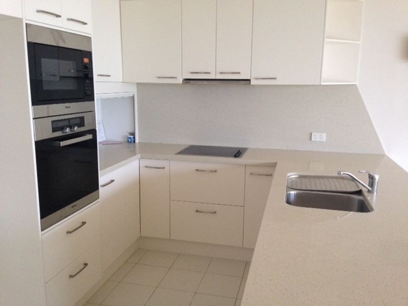 2H/828 Pacific Parade, Currumbin QLD 4223