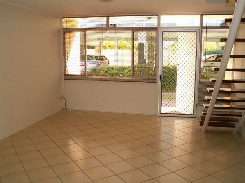 5/802 Pacific Pde, Currumbin QLD 4223