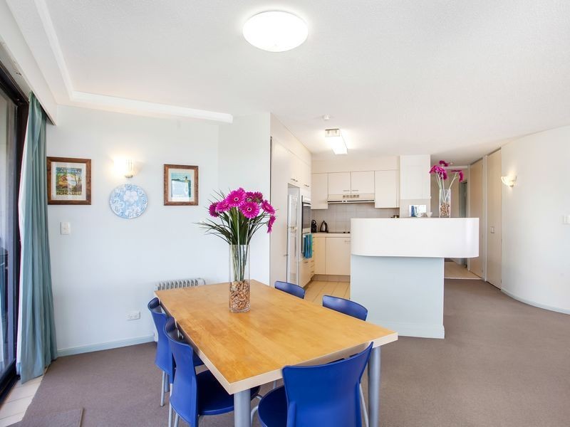 6J/828 Pacific Parade, Currumbin QLD 4223
