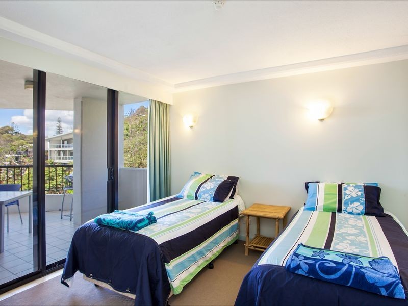6J/828 Pacific Parade, Currumbin QLD 4223