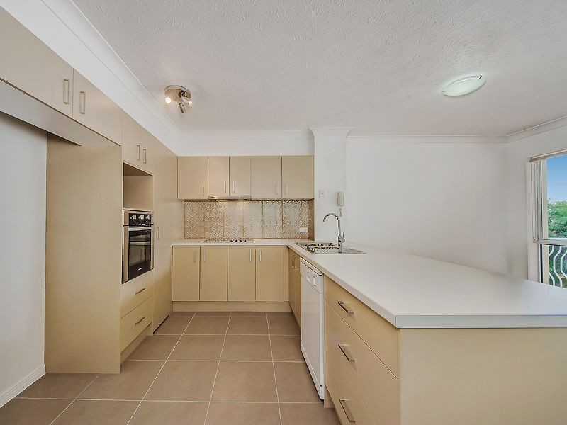 14/31 Dutton Street, Coolangatta QLD 4225