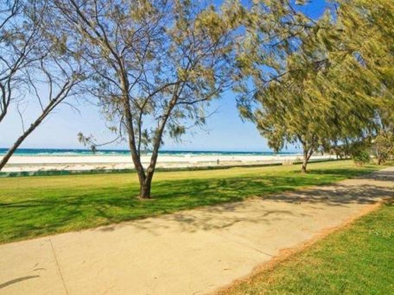 213/92 Musgrave Street, Coolangatta QLD 4225