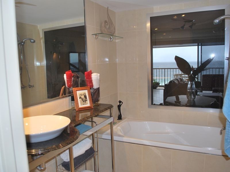 8H/828 Pacific Parade, Currumbin QLD 4223