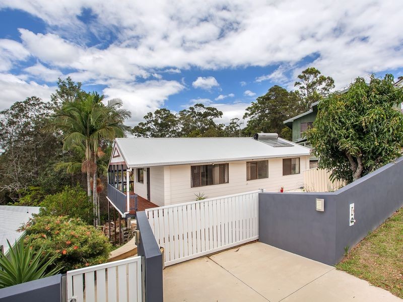 14 LARENTIA ST, Currumbin Waters QLD 4223