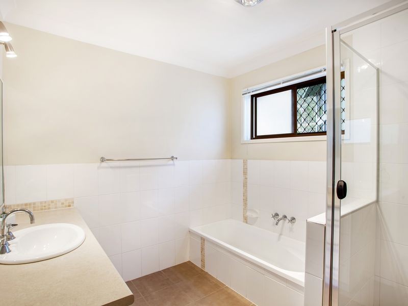 14 LARENTIA ST, Currumbin Waters QLD 4223