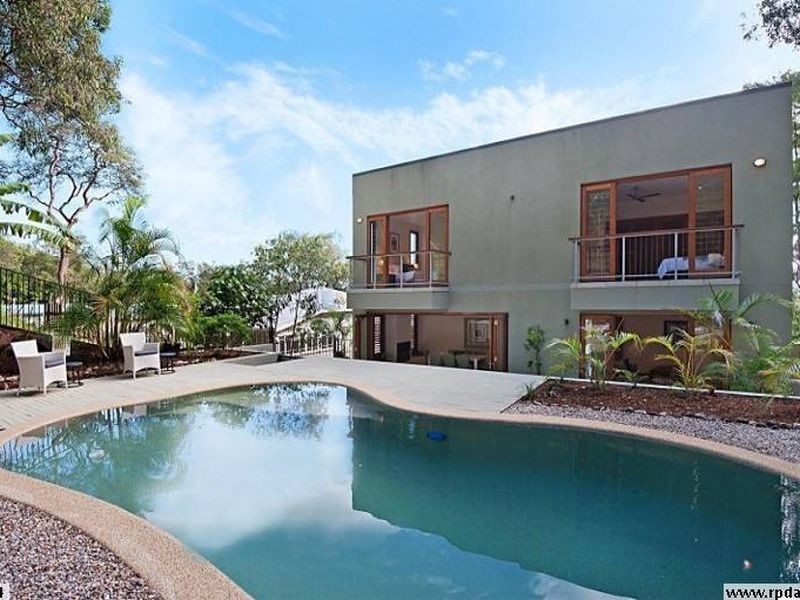 2 Duringan Street, Currumbin QLD 4223