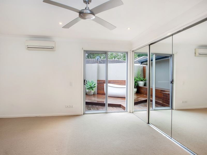 4 Vucas Court, Currumbin Waters QLD 4223