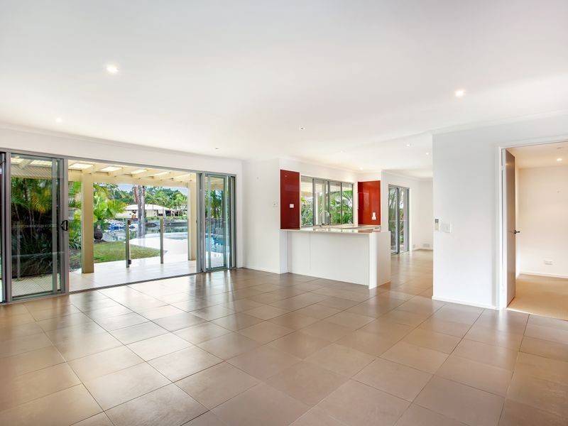 4 Vucas Court, Currumbin Waters QLD 4223