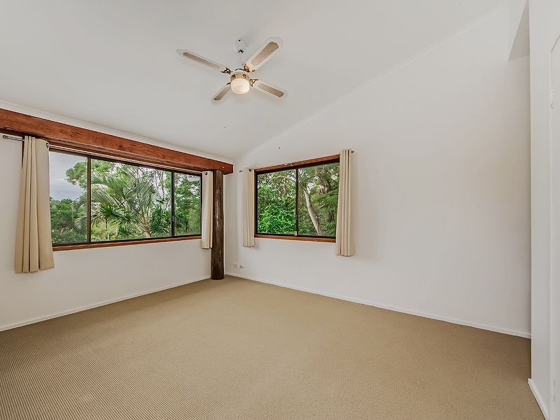 11 Walsh Street, Currumbin QLD 4223
