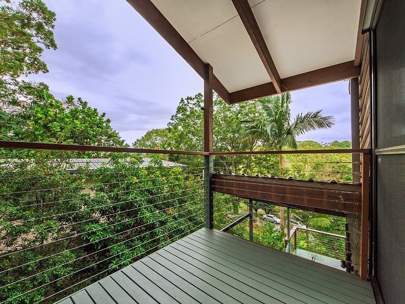 11 Walsh Street, Currumbin QLD 4223