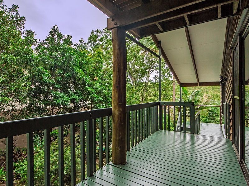 11 Walsh Street, Currumbin QLD 4223
