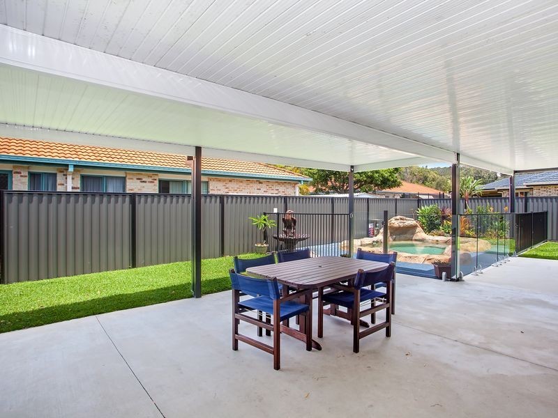 15 Neeson Place, Currumbin Waters QLD 4223