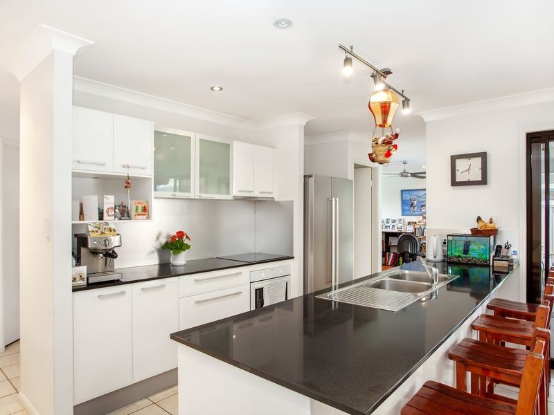 15 Neeson Place, Currumbin Waters QLD 4223