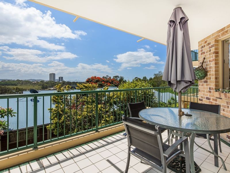 2/7 Dandaloo Drive, Currumbin QLD 4223