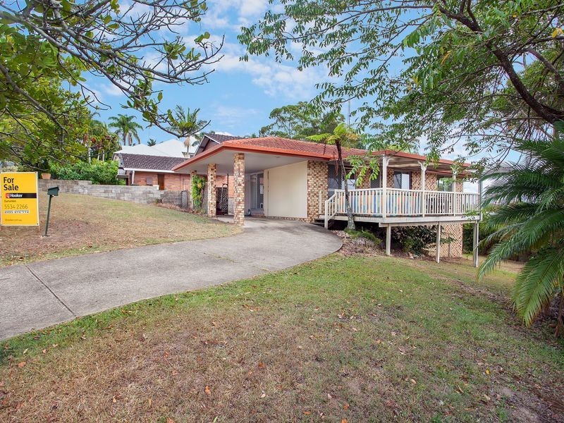 5 Larentia Street, Currumbin Waters QLD 4223