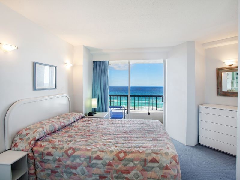 9B/828 Pacific Parade, Currumbin QLD 4223